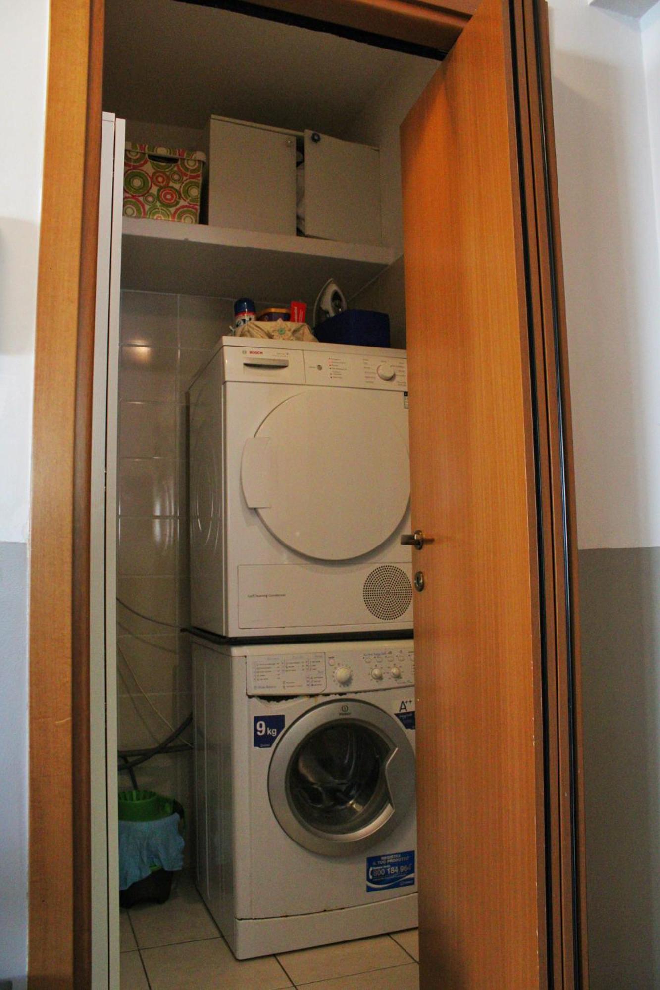Appartamento Aleph With Private Parking, Next Train Station Como Bagian luar foto